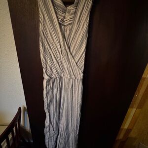 GAP Women's Gray Striped Maxi Dress